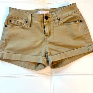 Women’s khaki shorts